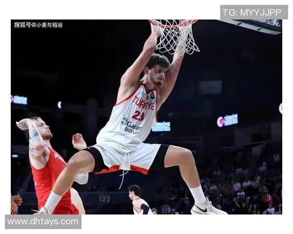 尤尼昂与帕莱激战正酣谁能在这场较量中笑到最后