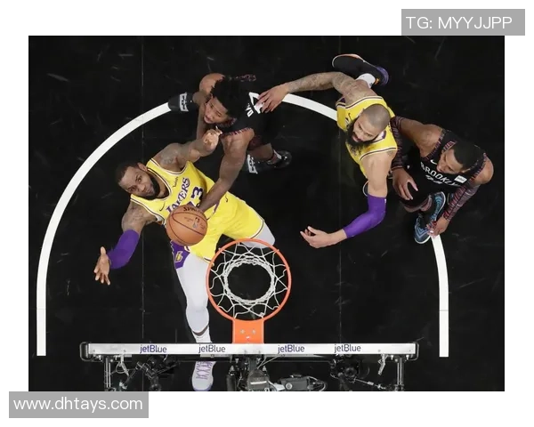 湖人对决篮网精彩纷呈12日比赛前瞻与球员状态分析