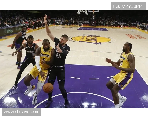 湖人火箭全场比赛精彩回顾与关键时刻分析 湖人火箭全场比赛精彩回顾与关键时刻分析