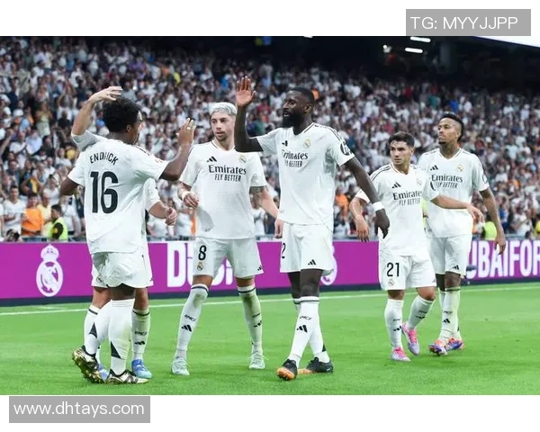 皇马与利物浦对决全解析球队阵容战术及历史交锋回顾 皇马与利物浦对决全解析球队阵容战术及历史交锋回顾